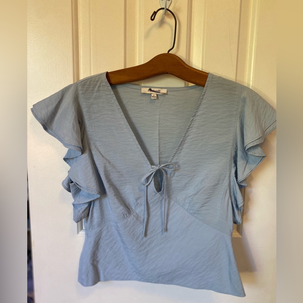 Ethereal * flattering Madewell Dusty Sky Blue Ruffle Sleeve Blouse